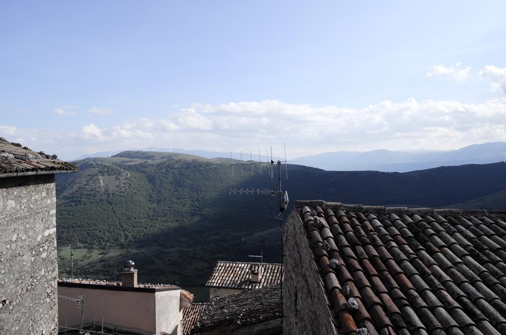 Le Case Della Posta Santo Stefano Di Sessanio Bagian luar foto